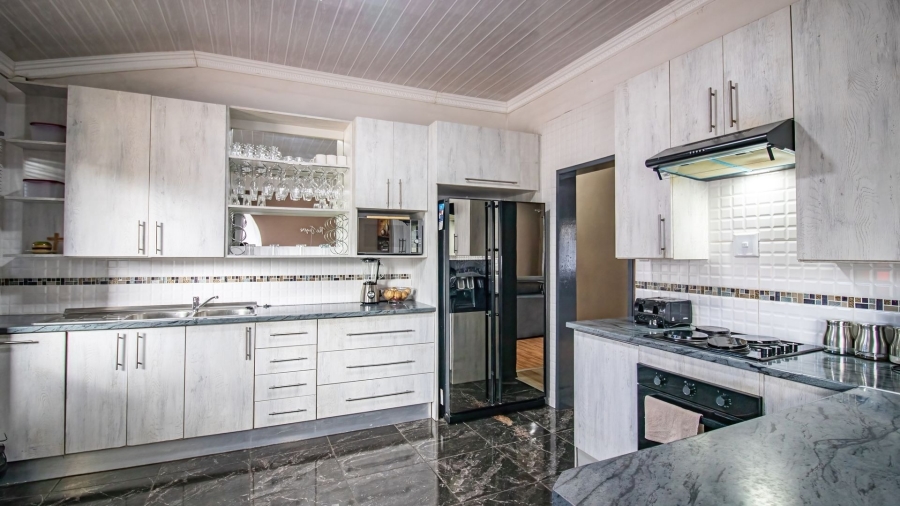 3 Bedroom Property for Sale in Amalinda Eastern Cape